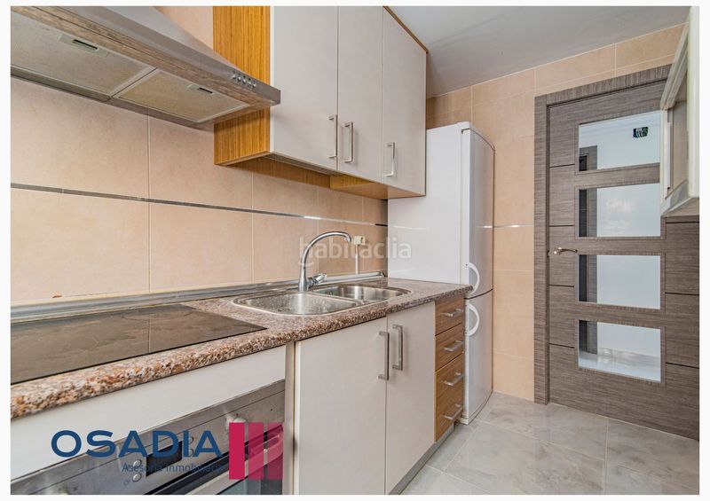 Foto e7d993e3-8040-4ba9-a62c-1aa2c09adff4. Planta baixa amb aparcament a Cájar