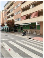 Local Comercial  Calle antonio machado. Local en inmejorable zona en fuengirola