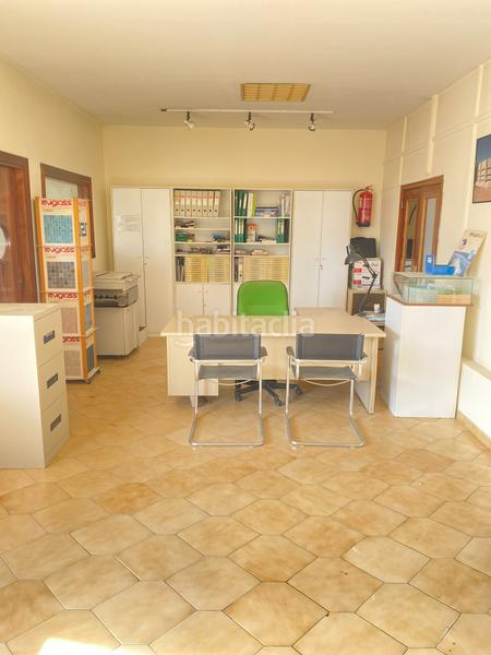 Foto e1701d44-beb7-45bb-9682-168631af5c5d. Chalet ¡gran oportunidad de inversion - casa mas local! en Alhendín