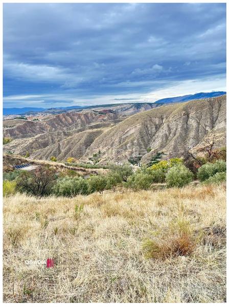 Foto e133ffe9-b037-4ba5-bb56-2c280b7a17c3. Fondo rustico in calle tars tam 30 in Monachil pueblo Monachil