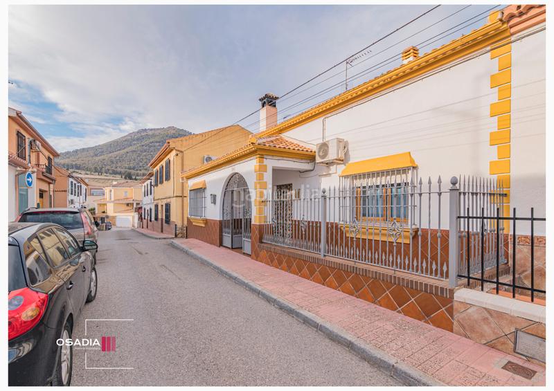 Foto 34384749-089d-4e24-8a1b-7a90d1af4674. Casa aparellada a Íllora