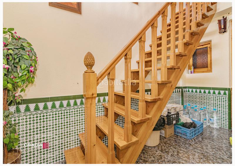 Foto 40410600-e09d-46a1-a8fc-f024116a9fb5. Casa aparellada a Íllora