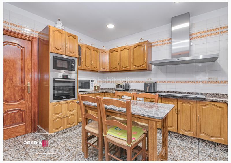 Foto 6e7d42c3-2b7f-42ab-be91-0ed13f7e2475. Casa aparellada a Íllora