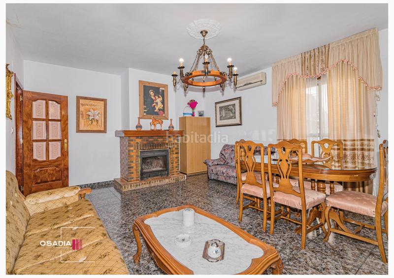 Foto 83c30076-12ea-477f-bacb-d2171885f965. Casa aparellada a Íllora