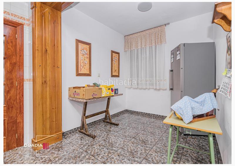 Foto 99afd5da-f082-4a49-8306-ce70a664199a. Casa aparellada a Íllora