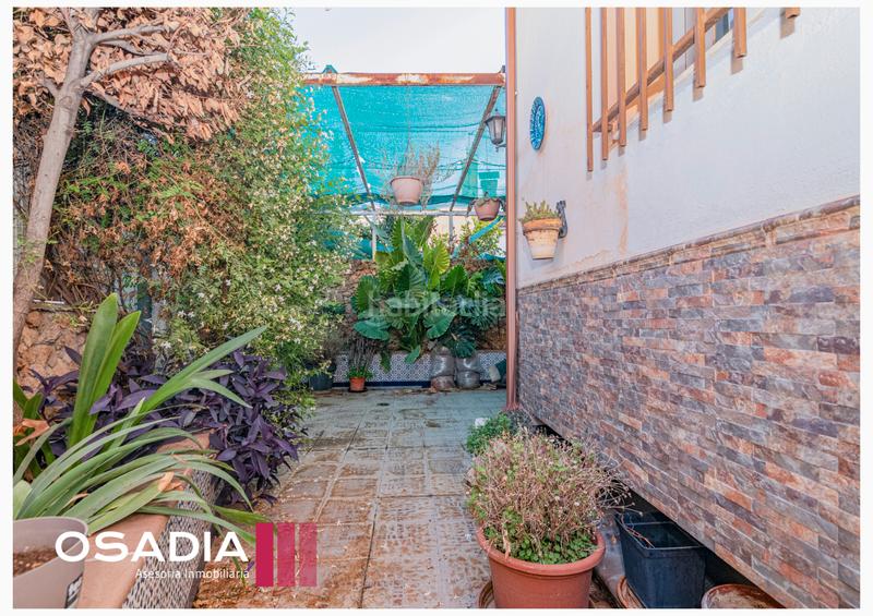 Foto b8717750-e8d2-4524-8dd6-b9f2fe89e233. Reihenhaus in La Zubia Ciudad Zubia (La)