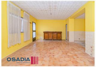 Casa adossada  Calle sol. Excelente oportunidad de inversión
