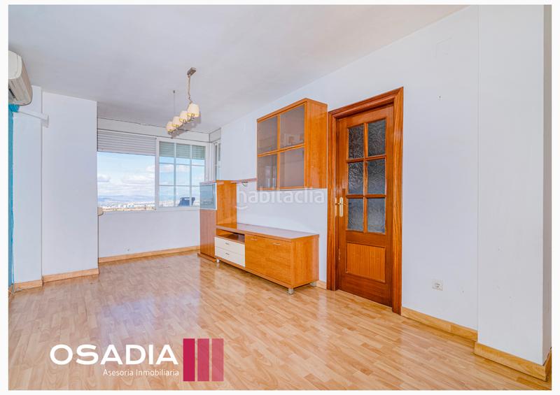 Foto 74ce05be-376e-49b7-aa6f-cd60aaf8ed6b. Pis a La Zubia Ciudad Zubia (La)