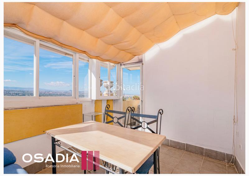 Foto 2cbbf43d-ac37-4863-a06f-ee0301f9a8d8. Penthouse in Barrio de la Vega Monachil