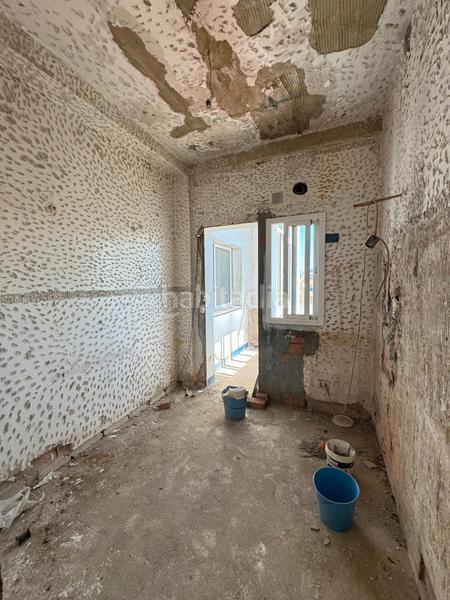 Foto 5c91ba9f-0592-451e-a82b-e6e2bce6fd26. Ático atico en venta en el semicentro en Casco Antiguo Algeciras