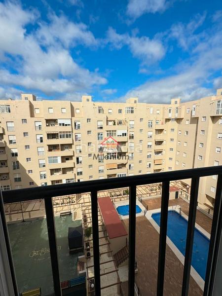 Foto 7628b22f-31de-477c-a2a8-77f834751e12. Pis a avenida américa 16 a San Bernabé Algeciras