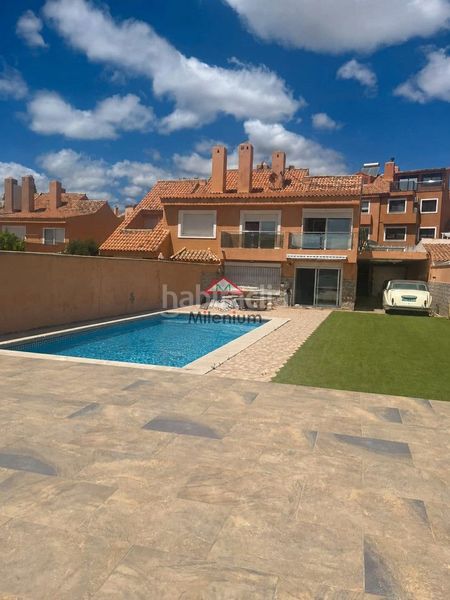 Foto 56903cf9-1109-4292-9a32-c157b359606d. Chalet con camino parcheggio piscina in San García Algeciras