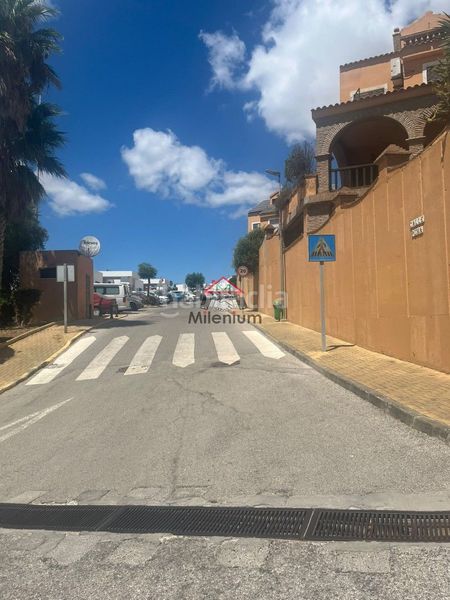 Foto bf7dc5e2-4058-4614-9860-c20f8d0da7f1. Chalet con camino parcheggio piscina in San García Algeciras