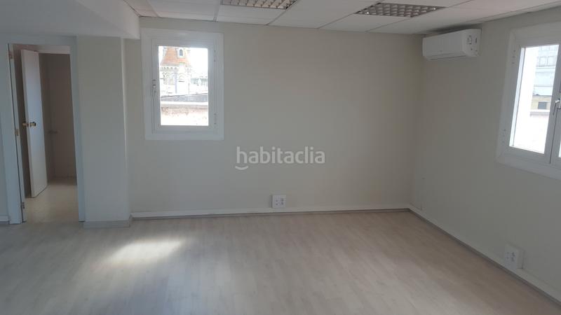 Foto 56d30418-1385-4a24-9625-60b4a005da33. Miete büro in carrer de casp 17 in Dreta de l´Eixample Barcelona