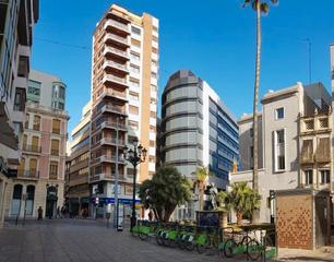 Lloguer Pis a Carrer de l'escultor viciano 1. Piso practicamente nuevo a estrenar