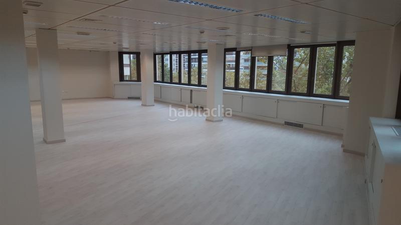 Foto 361c1ffa-9485-45bb-af64-5329bf6d5d2d. Miete büro in plaça de francesc macià 7 in Barri de les Corts Barcelona