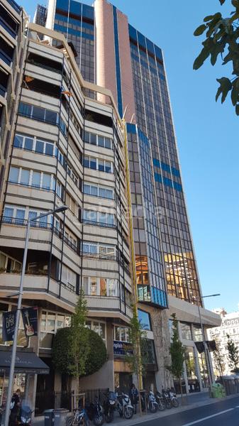 Foto fb4edacd-1858-44e7-b17f-1694380d087e. Miete büro in plaça de francesc macià 7 in Barri de les Corts Barcelona