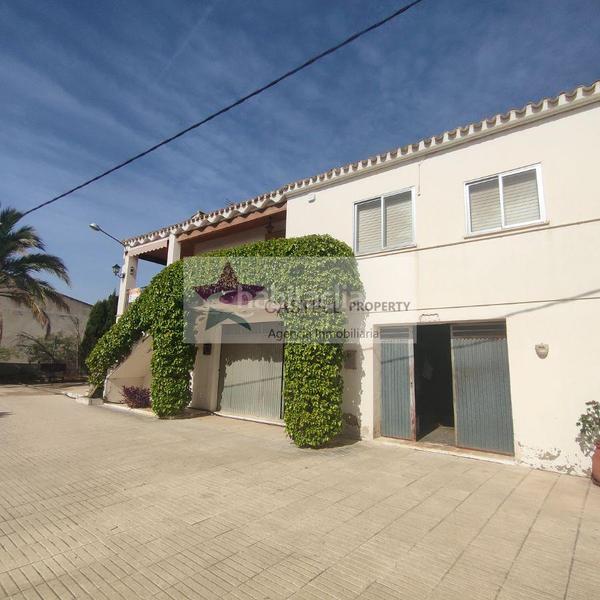 Foto 14cafe39-9e55-4092-b1ba-672a729a46a3. Casa con parcheggio in Salinas