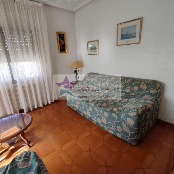 Foto ae2e0742-db2a-4952-89b6-723d2ee5a520. Casa con parcheggio in Salinas