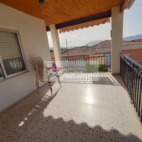 Foto c4d59d6e-ec47-492d-a811-63c2f4129064. Casa con parcheggio in Salinas