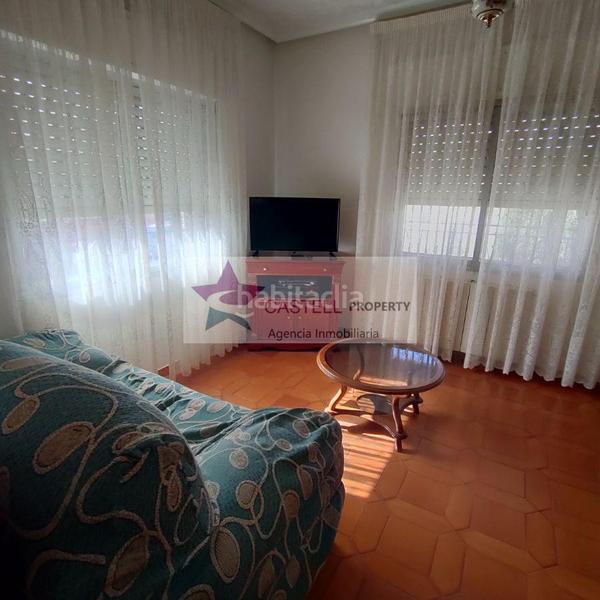 Foto cc1b0eca-46e4-4b59-87b4-602f4adcde6a. Casa con parcheggio in Salinas