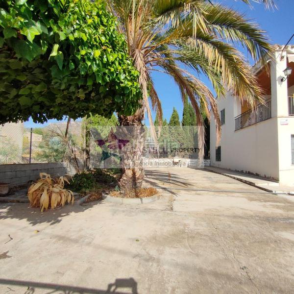 Foto cdd0e8bb-9f57-40df-9018-629fe5b0cf4c. Casa con parcheggio in Salinas