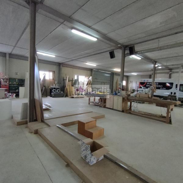 Foto 17a11a05-e02a-43f5-9fbb-19a87ff1eec1. Industrial building in Campo Alto-Club de Campo Elda