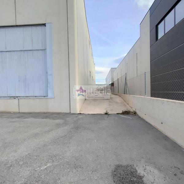 Foto 1f590be0-d9f4-4539-b626-b7a4db5f46ba. Industrial building in Campo Alto-Club de Campo Elda