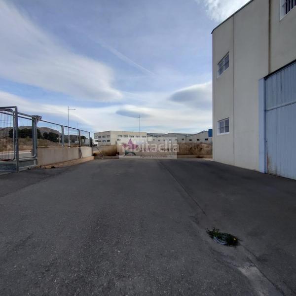 Foto 80aa2546-35c9-407a-962e-f5471e2e7b7b. Industrial building in Campo Alto-Club de Campo Elda