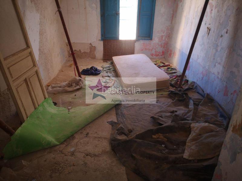 Foto cb9fd121-96da-4700-95ea-6afb66792b13. Casa adossada a Monforte del Cid