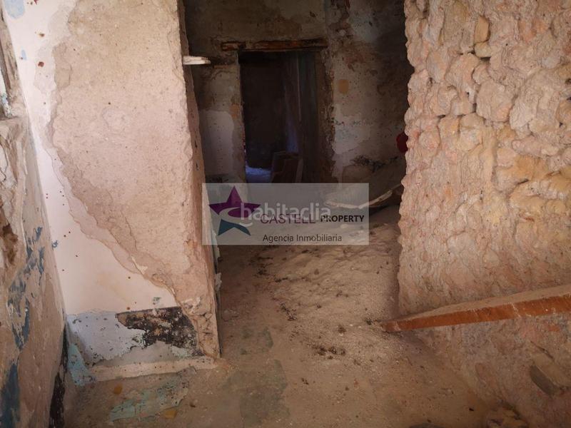 Foto d2621174-4ef8-42b9-bd53-e2c1fab0801b. Casa adossada a Monforte del Cid