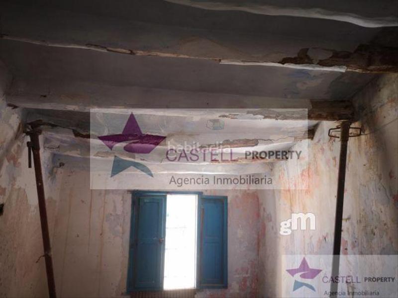 Foto fd1234d3-f294-4324-95f1-9f1663484b91. Casa adossada a Monforte del Cid