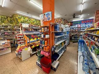 Local commercial à Calle vall venecia 47. Oportunidad comercial en el centro de lloret de mar!