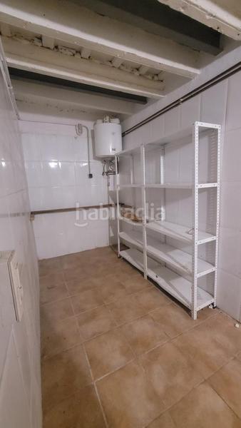 Foto fb8db33a-71d3-4c35-951a-a11c0d9b8dfc. Dúplex amplio piso con local a pie de calle en Raval Barcelona
