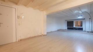 Duplex  Calle joaquin costa. Piso y local en venta en el corazón de barcelona