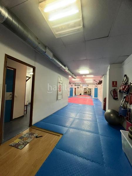 Foto b804ac04-2080-423d-87d2-ee3a3581d2b1. Locale commerciale in El Camp de l´Arpa del Clot Barcelona