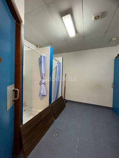 Foto c8338b0a-f570-47d9-ad39-2f4812860096. Locale commerciale in El Camp de l´Arpa del Clot Barcelona