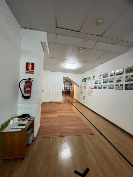 Foto eef386d9-3bcd-4f4b-be32-0090f5ccb4f7. Locale commerciale in El Camp de l´Arpa del Clot Barcelona