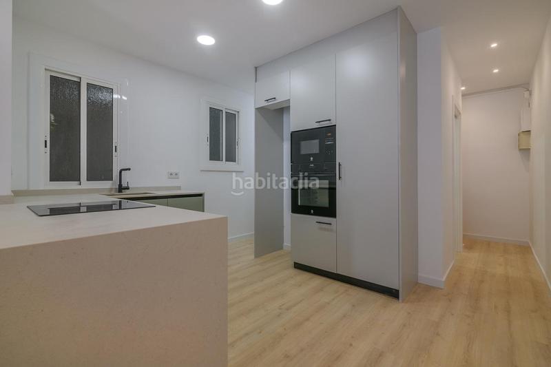 Foto 0a0c22cc-30ce-4308-9e04-20cffe5c62de. Piso en guinardo 24 piso reformado a estrenar entre la sagrada familia y el parc gell en Barcelona