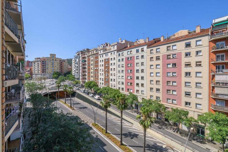 Foto a075fec7-9c6a-495e-a5a7-ac1dbead7d9d. Piso en guinardo 24 piso reformado a estrenar entre la sagrada familia y el parc gell en Barcelona