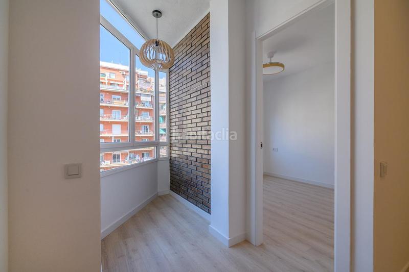 Foto e2bf17af-b329-4c18-b971-6e25ef227d9e. Piso en guinardo 24 piso reformado a estrenar entre la sagrada familia y el parc gell en Barcelona
