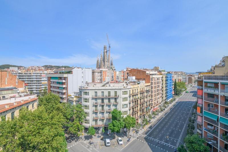 Foto 42884480-a6a0-4c84-9d7b-e7bec60e3e32. Àtic a calle arago 406 a Dreta de l´Eixample Barcelona