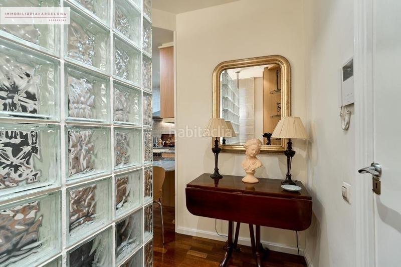 Foto 98c76441-eac0-4953-b8a5-535623dd0e21. Piso  con encanto y reforma en finca regia en pleno eixample en Barcelona