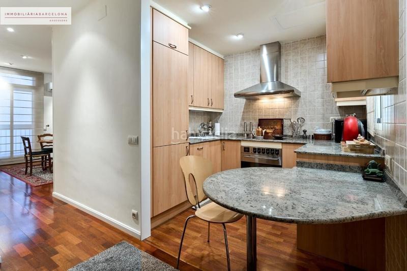 Foto b8fa2451-aeb2-403d-87a0-7967779a31dd. Piso  con encanto y reforma en finca regia en pleno eixample en Barcelona