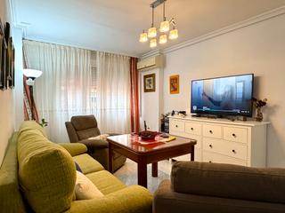 Etagenwohnung in Avenida la revoltosa 2