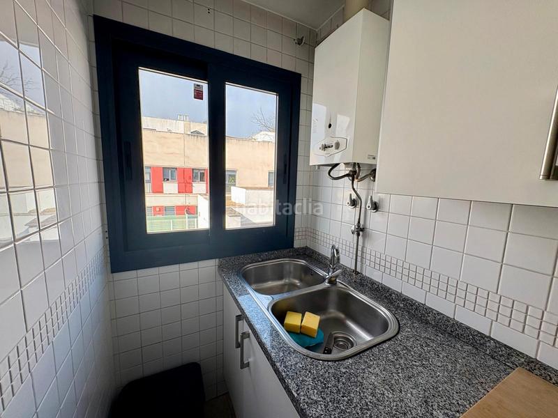 Foto b179c86d-b2b6-47fb-b066-0918a997fbd8. Miete zweistöckige wohnung in calle rafael urias alvarez 1 in Camas