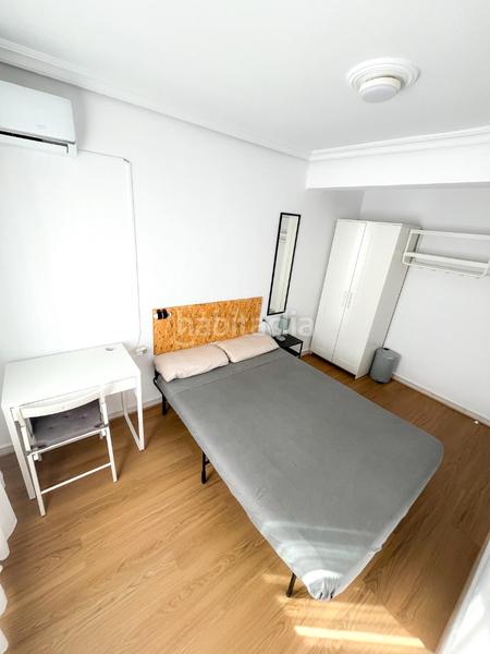 Foto af4614e4-ffdf-4dee-bb53-bef9de902a36. Miete etagenwohnung mit heizung in Cruz Roja Sevilla