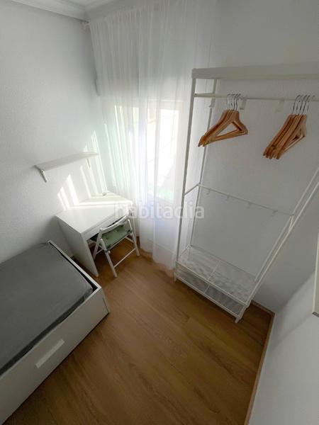 Foto 6d2af946-c29c-4c93-acc4-55e6b7489ee1. Alquiler piso en Cruz Roja Sevilla