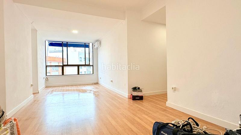 Foto 120d3a1f-de80-413f-b72f-bb7583e1b021. Location appartement dans avenida de la cruz del campo 33 dans Sevilla
