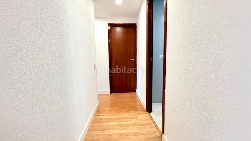 Foto 1382f6d3-8f56-4fb9-b6bf-f0f9bbceb67c. Location appartement dans avenida de la cruz del campo 33 dans Sevilla